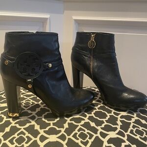 Tori Burch Boots Size 8.5